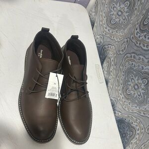 NEW Clarks Brown Chukka Boots Leather Minimalist Design size 11 1/2